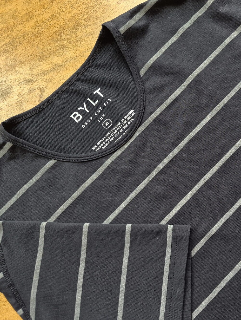 BYLT Basic Mens XL Black Gray Sripted Tee Drop Cut Lux Casual Striped